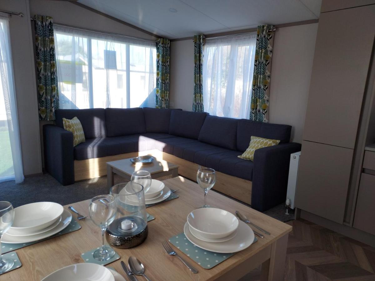 Hoburne Bashley Self-Catering Holiday Home New Milton Exterior photo